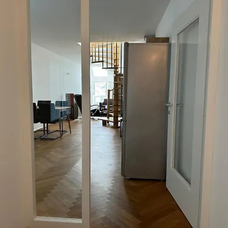 Apartamento Klimatisierte Luxus-dachterrassenwohnung Im Zentrum
