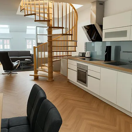 Klimatisierte Luxus-dachterrassenwohnung Im Zentrum Sankt Poelten