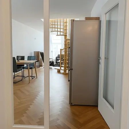 Klimatisierte Luxus-dachterrassenwohnung Im Zentrum Appartement Sankt Poelten