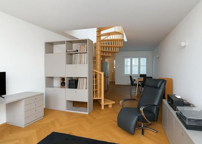 Klimatisierte Luxus-dachterrassenwohnung Im Zentrum *