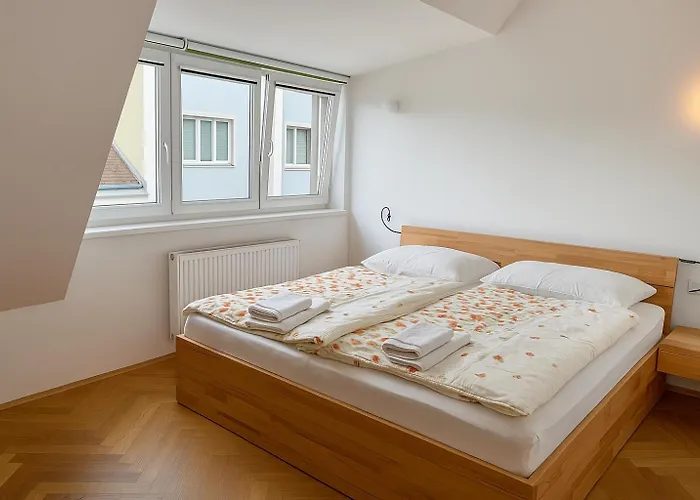 アパート Klimatisierte Luxus-dachterrassenwohnung Im Zentrum